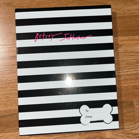 Betsey Johnson 3 Piece Matching Pet Set Retriever Labrador New NWT - Picture 7 of 9